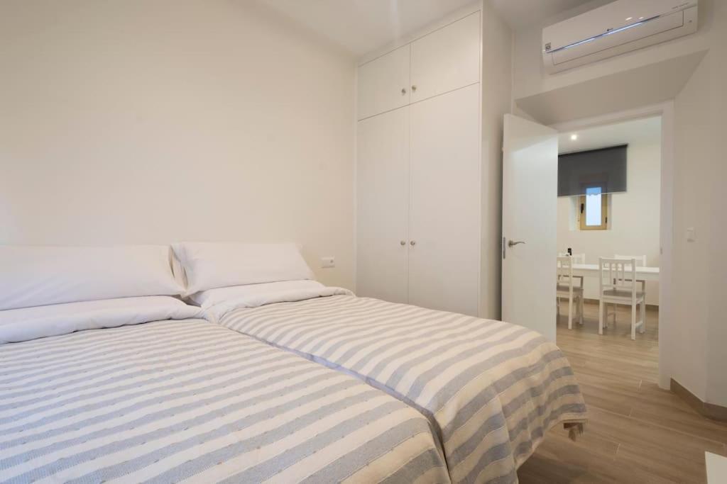 Hogar Del Lirio Leilighet Granada Eksteriør bilde